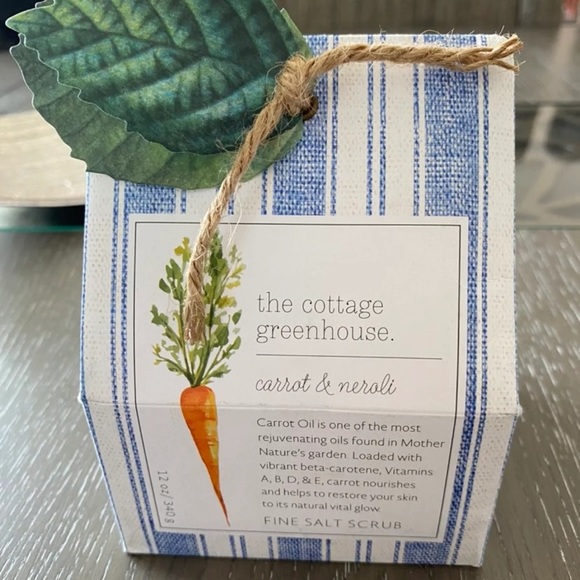 The Cottage Greenhouse Fine Salt Scrub - Picture 4 of 5